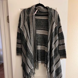 Tassel Cardigan Beige and Black